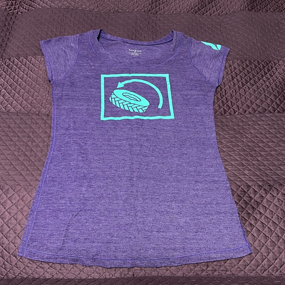 Purple Reebok Crossfit T-shirt, gently used excellent condition